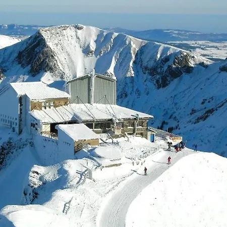 Vacation In Apartmán Veysonnaz